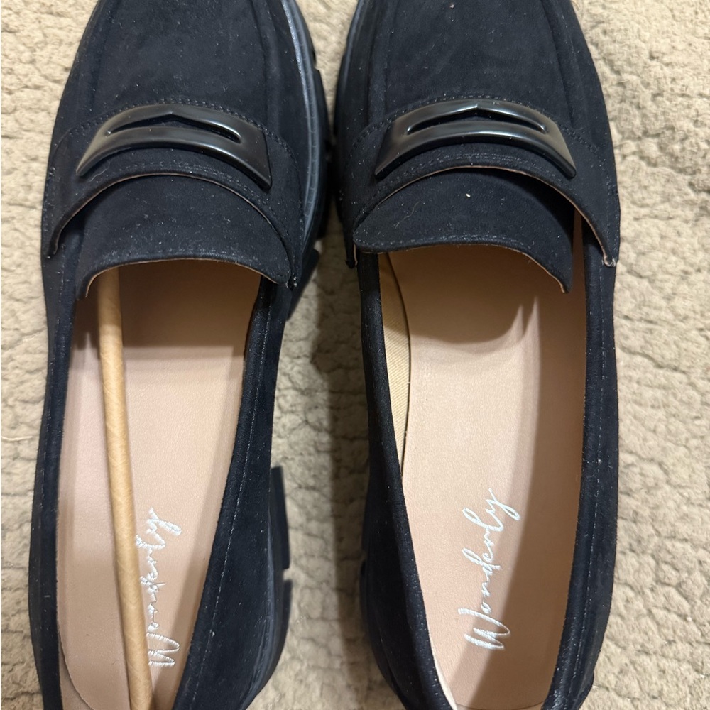 New Wonderly Black Loafers